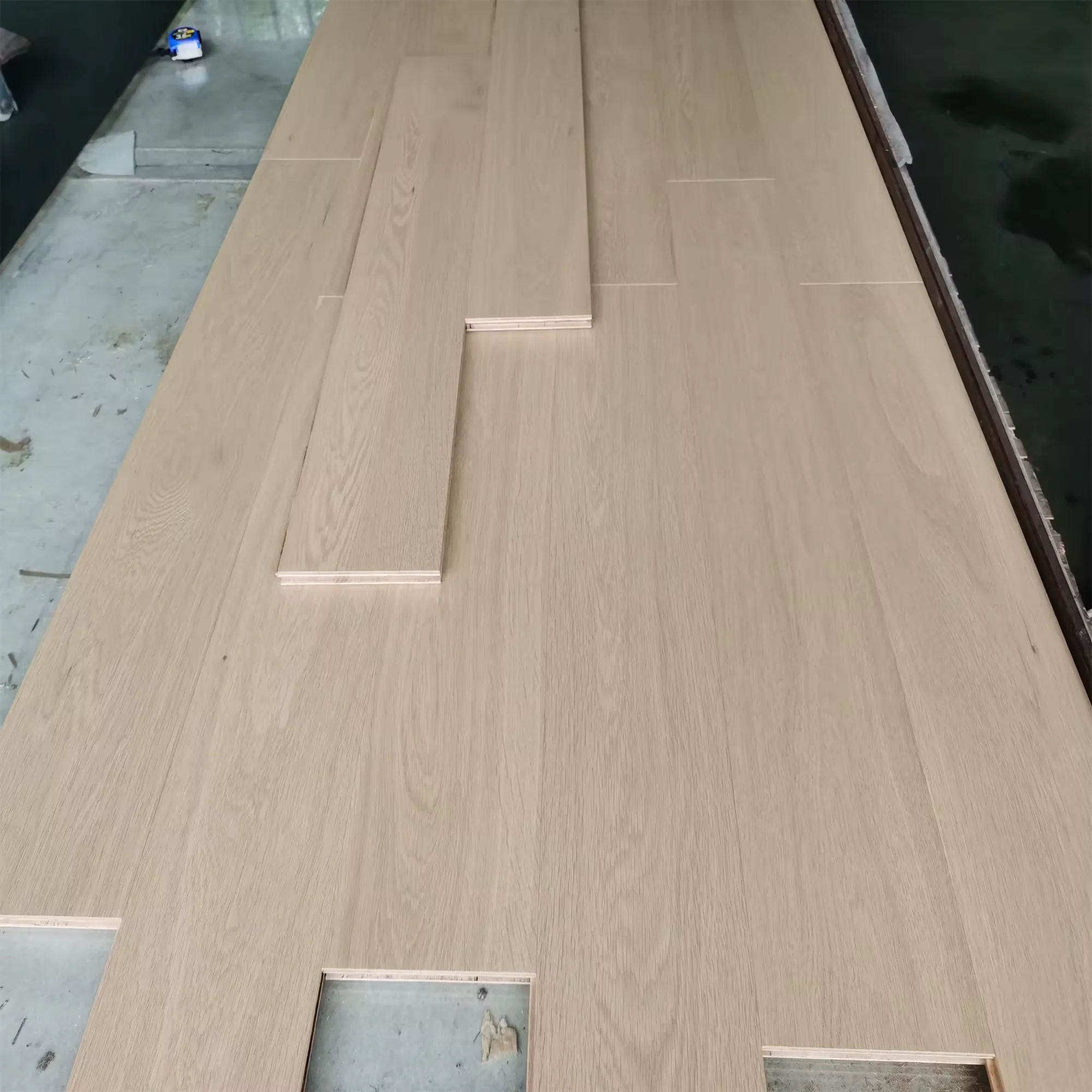 Factory price ab Grade natural french european white oak timber engineered wood flooring oak solid wooden flooring