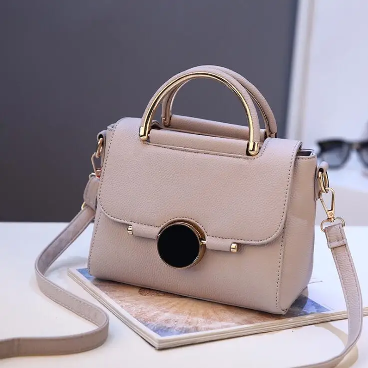 New Fashion Bolsas Ladies Handbags Embroidery Flower Crossbody Bags Pu Leather Shoulder Handbag With Pompoms Pendant For Women