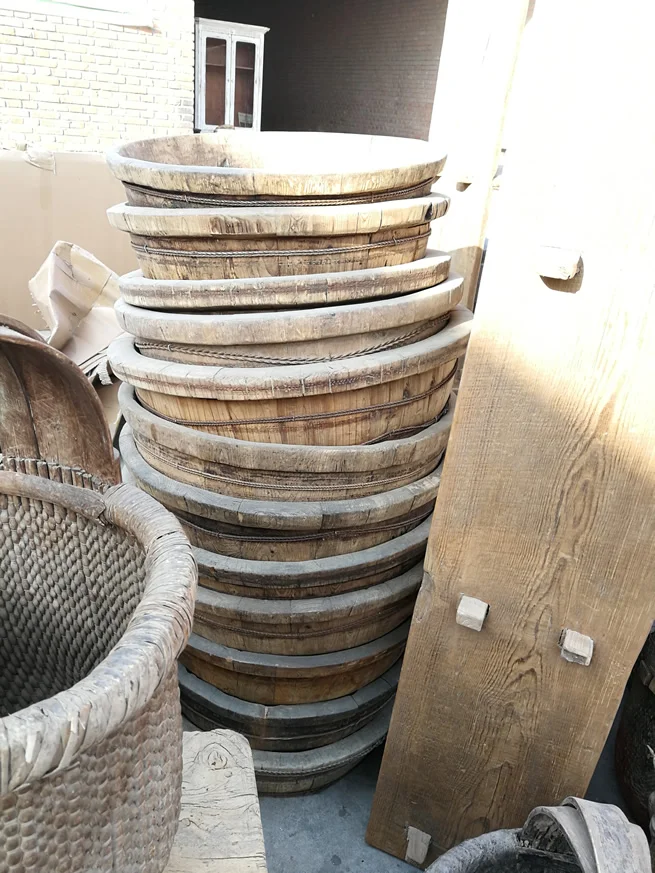 Chinese Antique Wooden Flower Pot Stand Style Wooden Plant Stand and rustic wood bucket