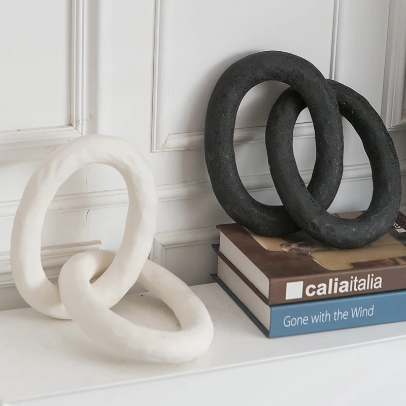 Wholesalers nordic creative art design link chain black white ceramic interior home decoration modern luxury home decor