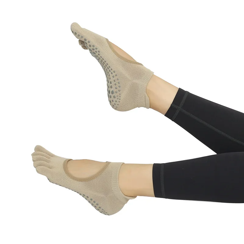 New Women Five Finger Split Toe Sports Yoga Socks Fitness Floor Grip Socks Yoga Pilates