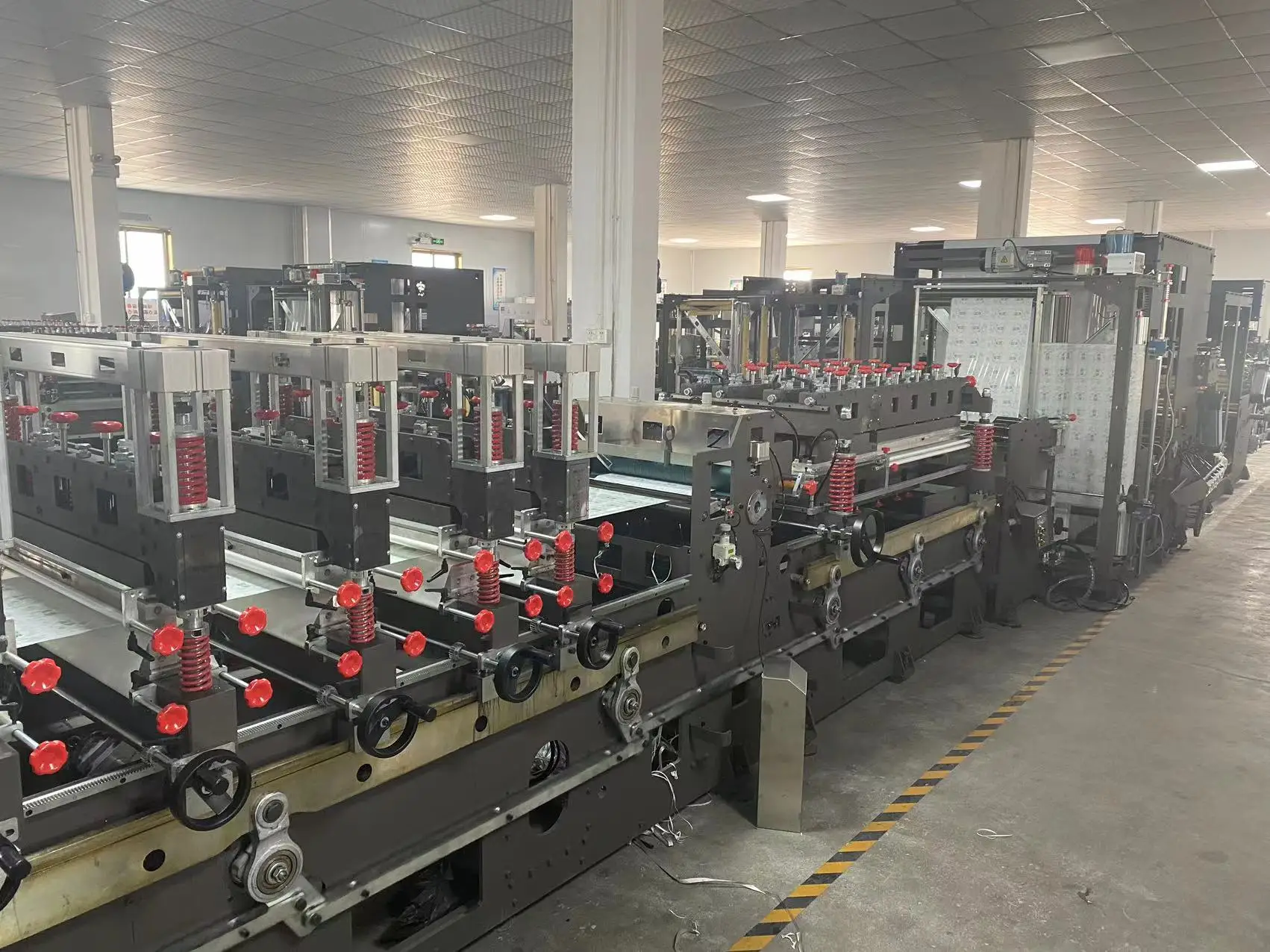 Automatic Coffee Packing Bag Making Machine Laminated Kraft Paper PE Film Pouch Making Machine Flat Bottom Pouch Making Machine