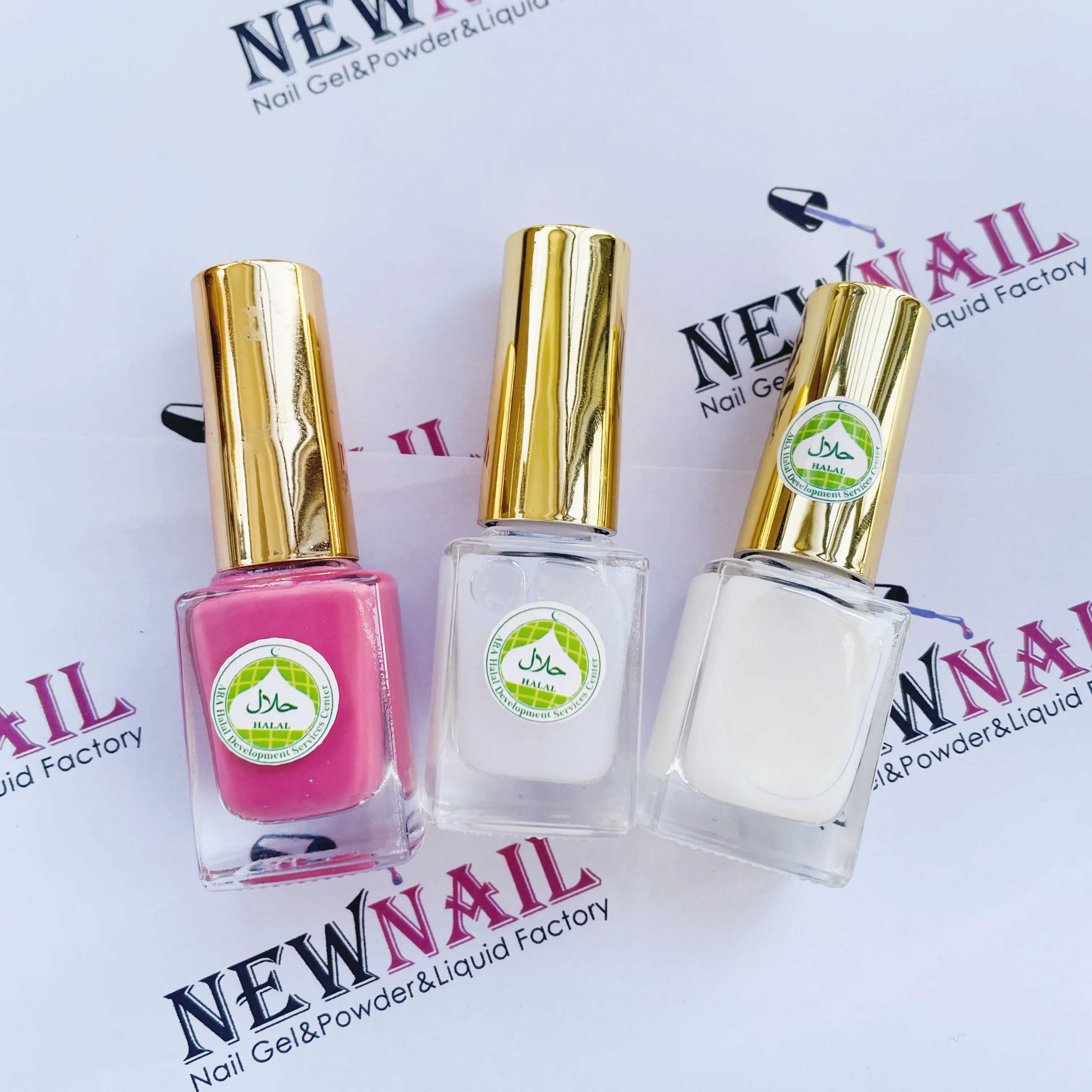 Water Based Halal Nail Lacquer Breathable Permeable Long Lasting Low Odor High Pigment 135 Colors Nail Polish