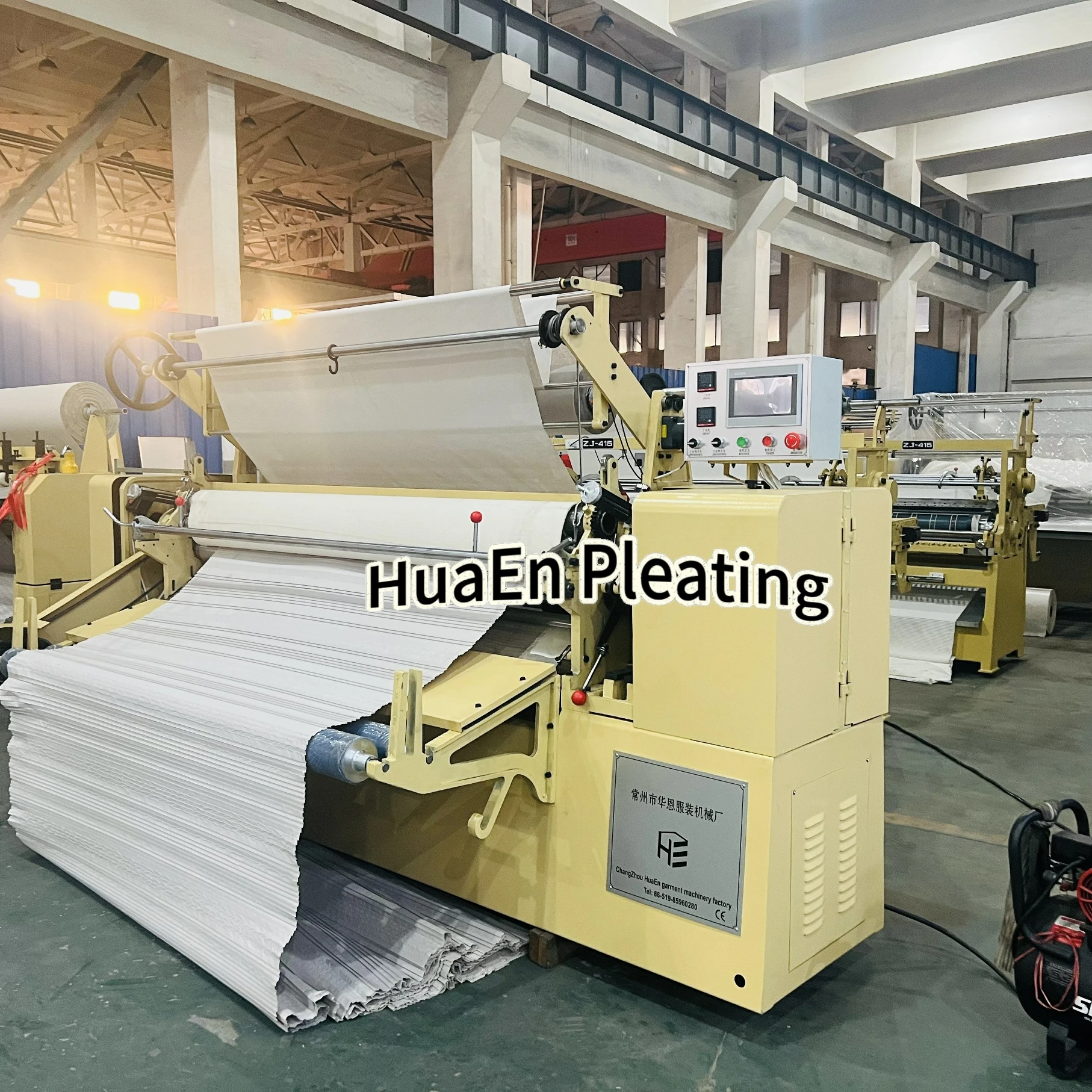 HuaEn Pleating Saree Polyester Pajamas Computer Controlled Pleating Machine / mini pleat machine/fapric pleating machine price