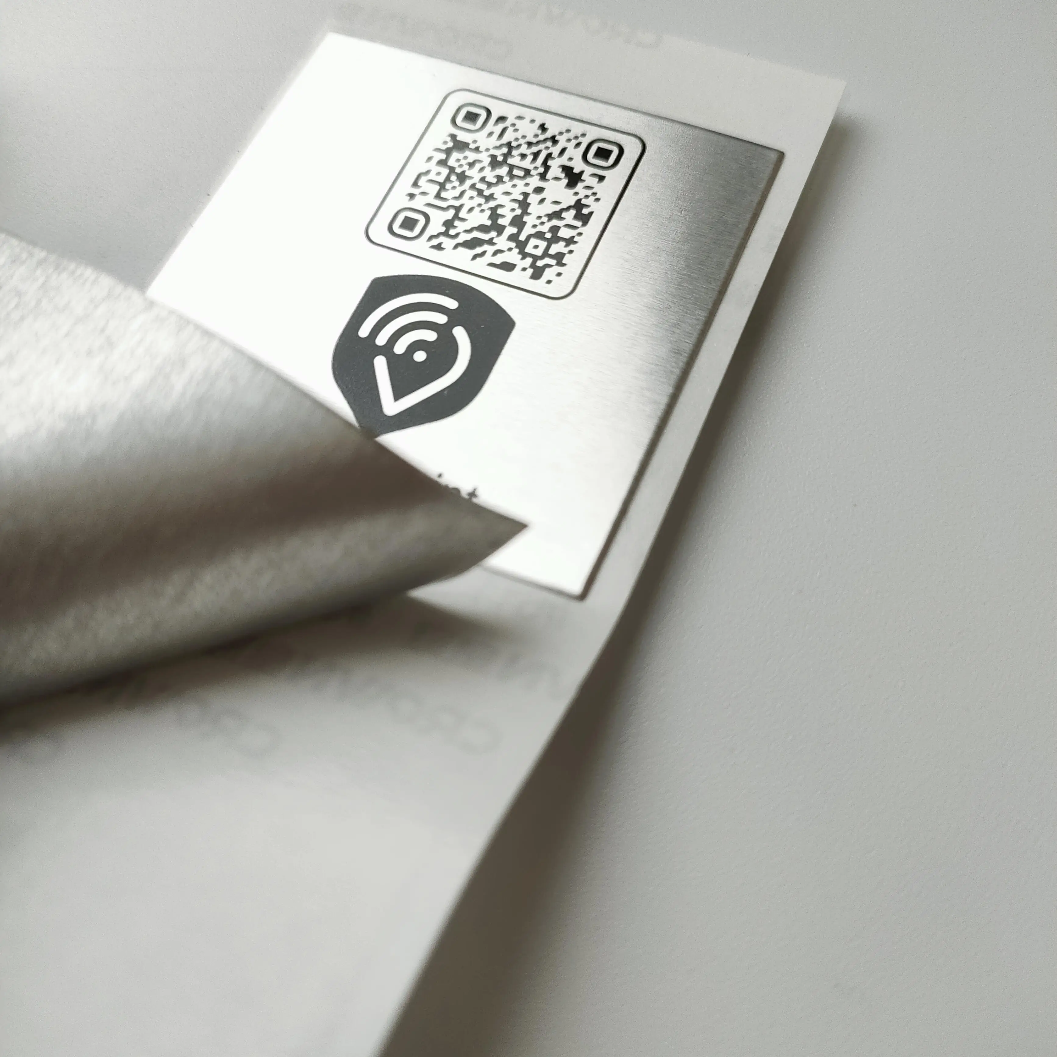 Personalization Serial numbers metal nameplates QR code barcode nameplate aluminium foil asset labels
