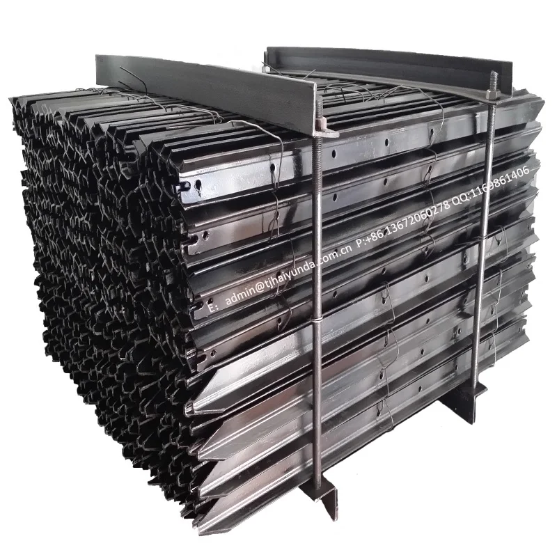 Звездные пикеты (Y-образные пикеты) размером м, с черным битумным покрытием, для тяжелых условий эксплуатации.