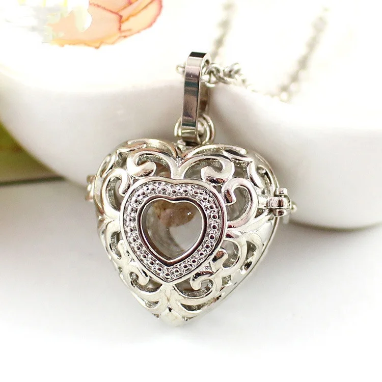 Wholesale Long Open Heart Hollow Pendant Pendant Transparent Glass Ball Empty Bottle Sweater Chain Necklace