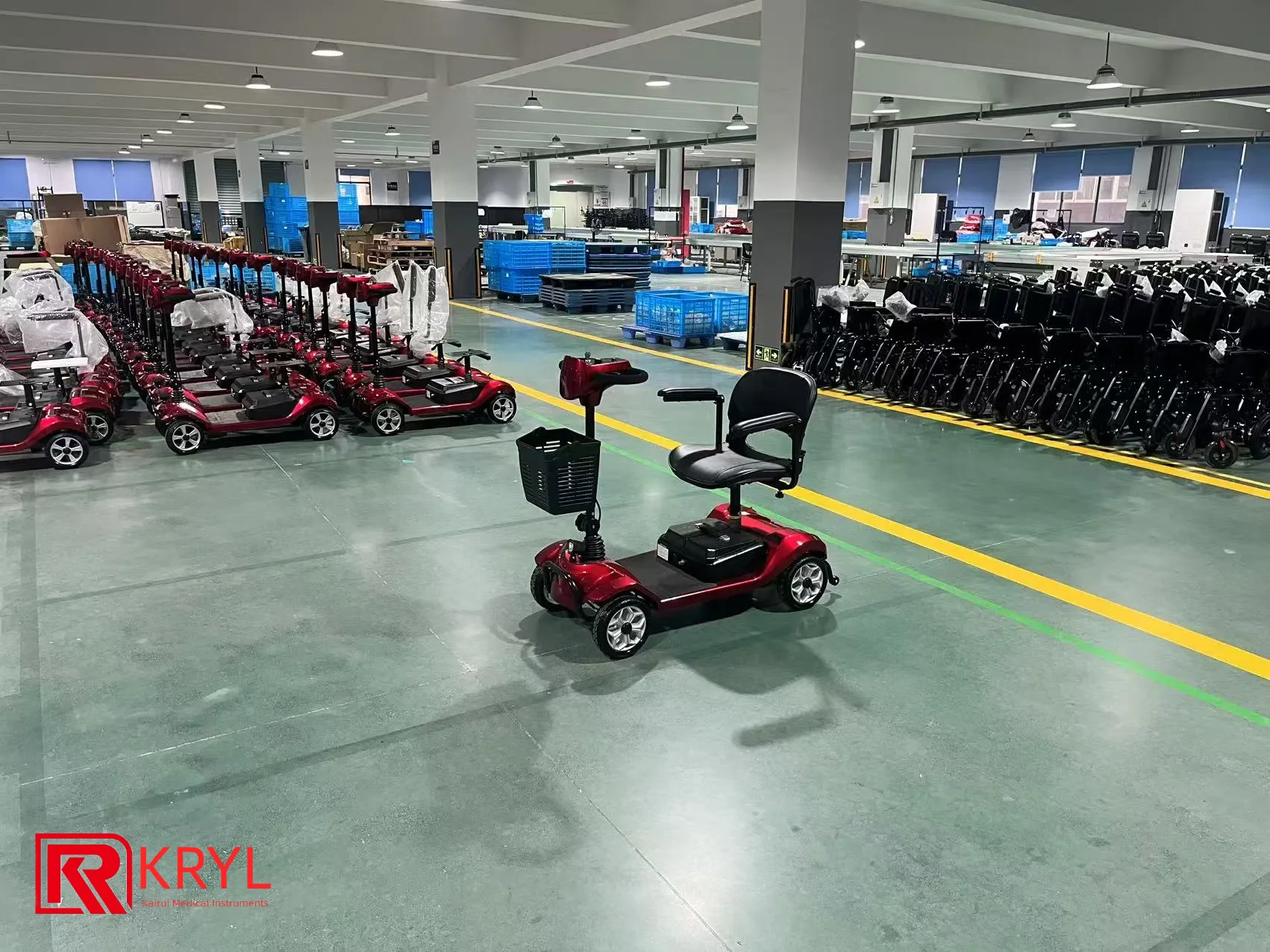 KRYL Hot Selling High Range All Terrain Use Elderly 4 Wheel Mobility Scooter
