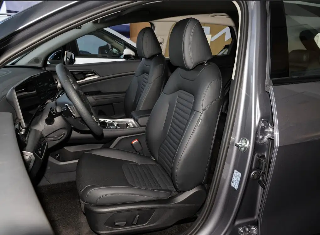 2023 Hot selling gasoline car 1.5T 2.0T 8-speed manual transmission  four-wheel drive Kia Sportage Petrol SUV for sale