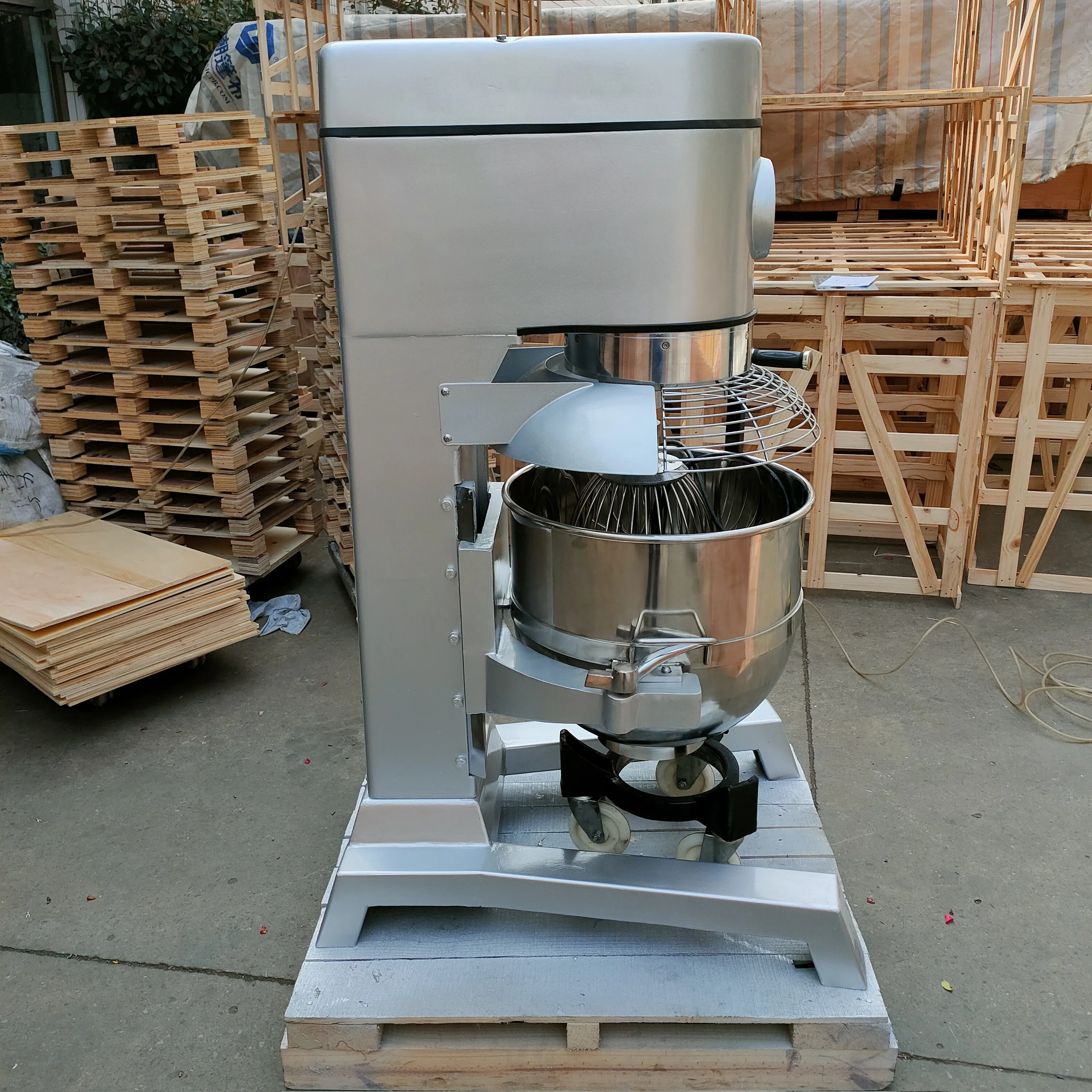 Wholesale B100-B Hengyu Multifunction Industrial Electric Food Mixer Machine Planetary Mixer 100L