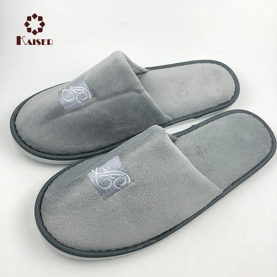 personalized hotel room slipper manufacturer