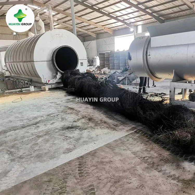 Huayin waste tyre tire pyrolysis machinery cracking reactor for pyrolysis oil