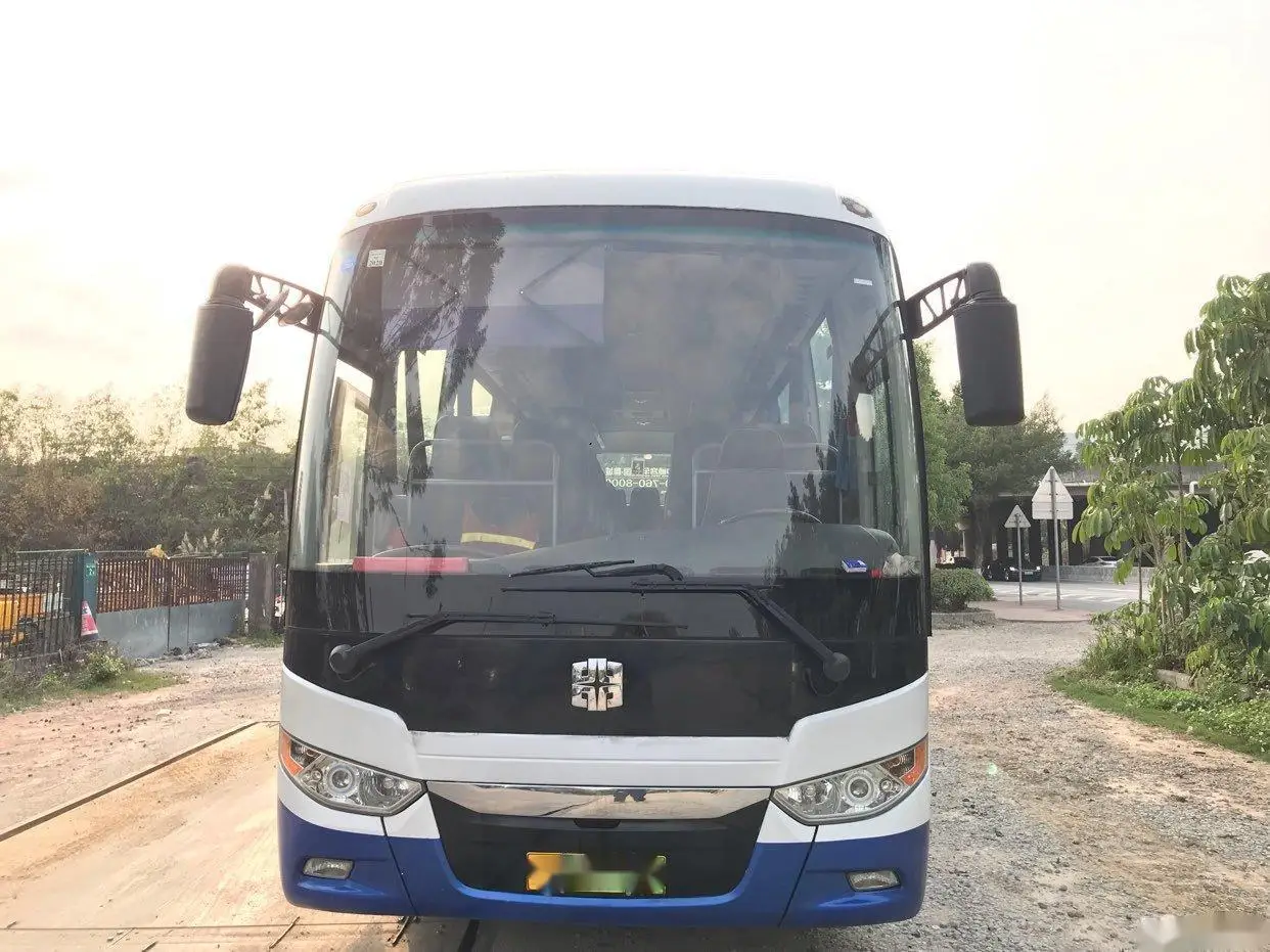 Luxury Buses Cheap Price  Electric Bus Used for Sale 48 Seats Automatic Transmission Luxury VIP Interior