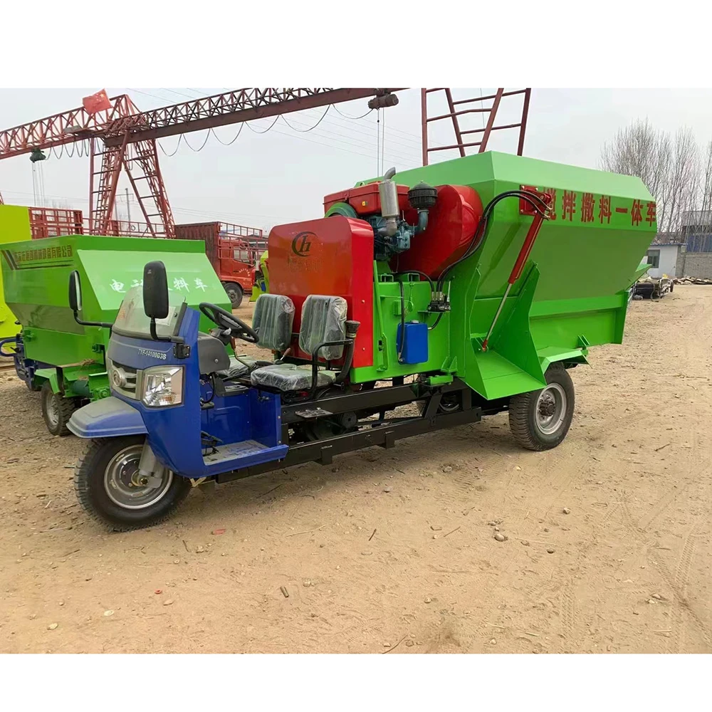 China Brand Truck Farm Silage Feeder Feed Mixer Spreader Meters Sheep Food Mix