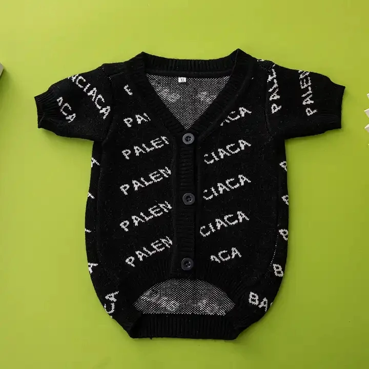 New Dog sweater Luxury Winter clothes French Bulldog Chihuahua whole Dog Clothes for medium Large dog