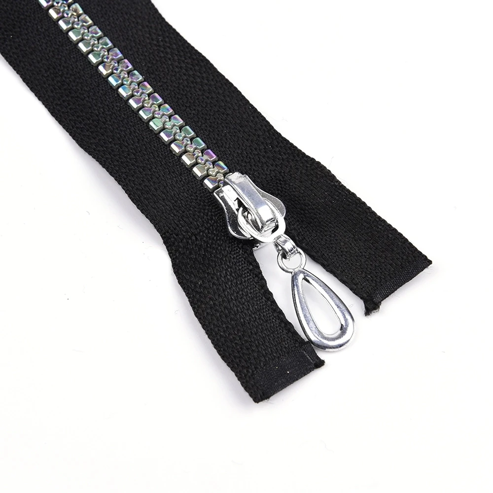 Fashion Style Popular Garment Accessories Plastic Zipper Copy Metal Shiny Plating Color Teeth Plastic Zipper