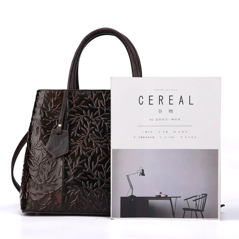 
Fashion Guangzhou Embossed Flower Handmade Ladies Womens Genuine Leather Bag 