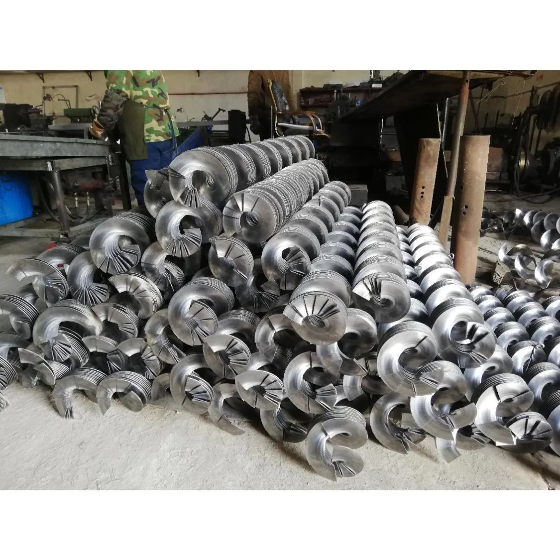 continuous forming cold rolling screw spiral auger flight