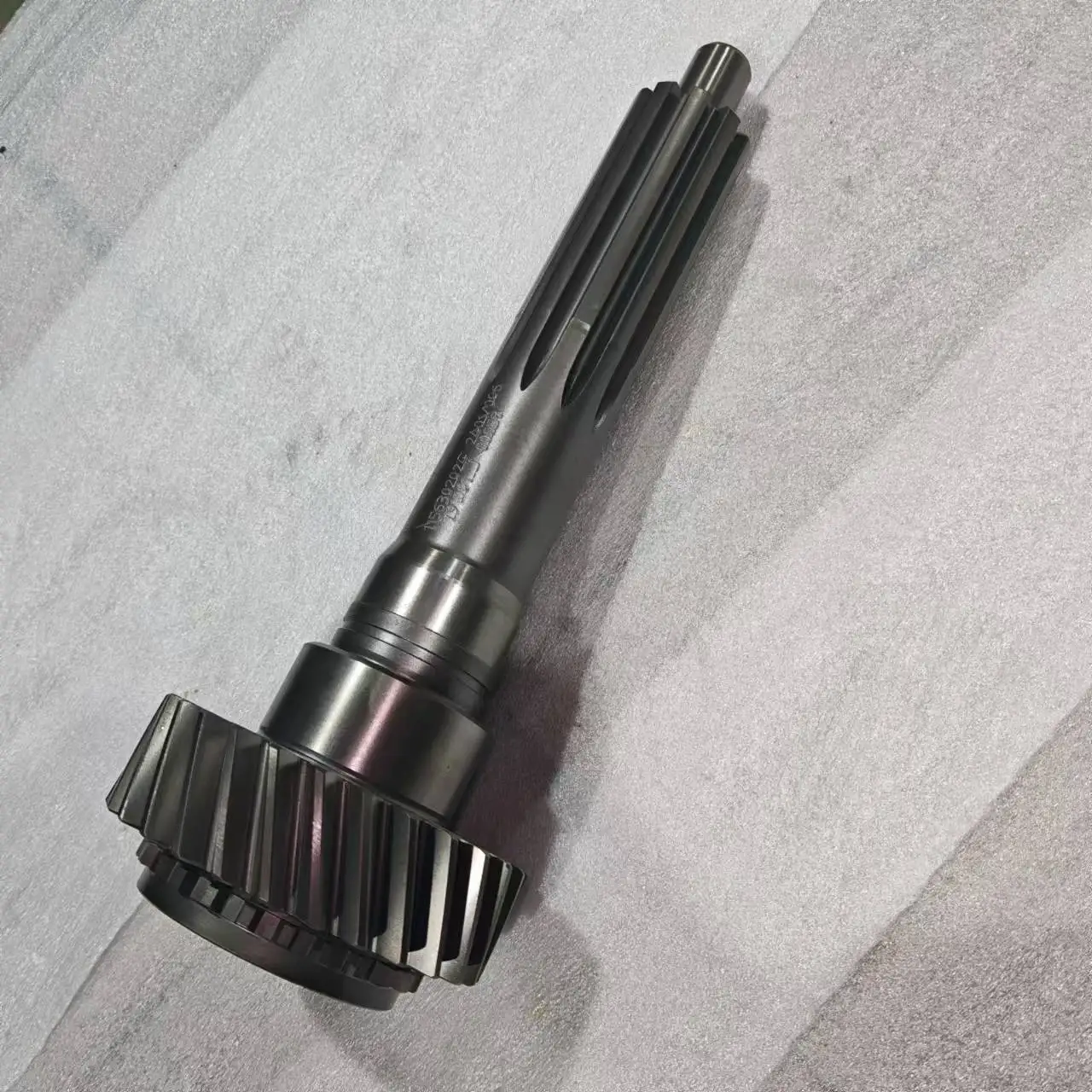 Auto Spare Parts Hot Sale Alloy Steel S6-160 6S159 Input Shaft First Shaft Transmission 11156302024 Drive Gear Shaft Assembly
