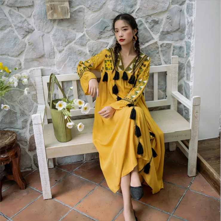 2021 summer Thai vacation style retro beach skirt ethnic style embroidered fringed dress seaside embroidered V-neck loose dress