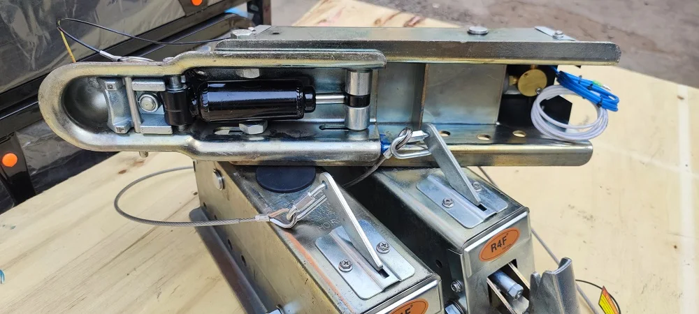 7000LBS   TRAILER  SURGE  BRAKE    ACTUATOR