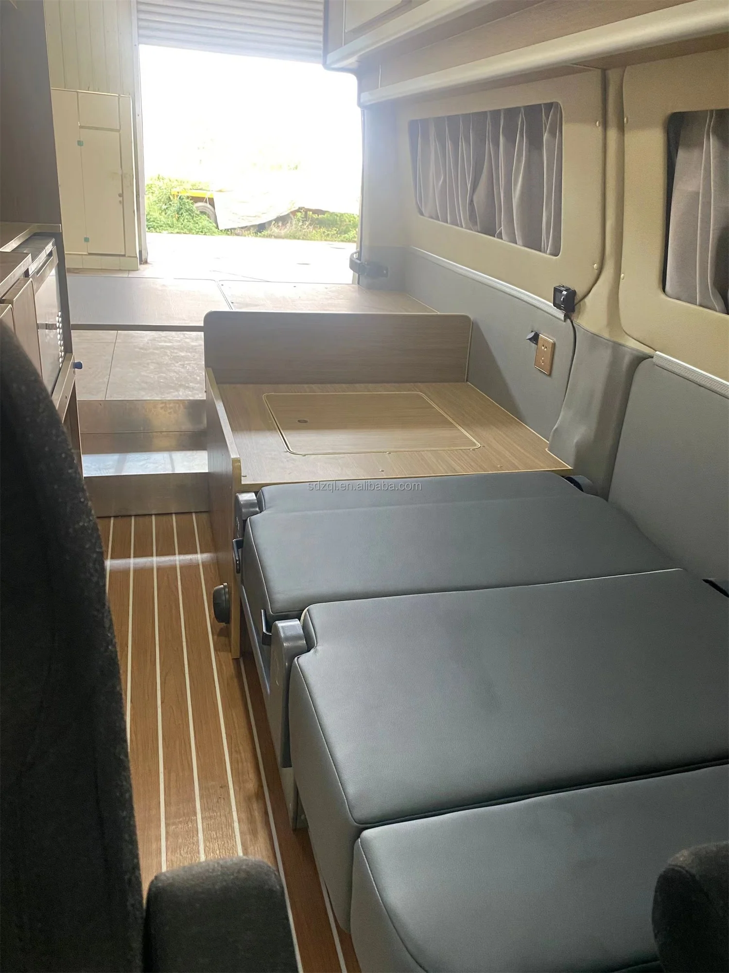 Ford Transit Mobile Motorhome Australian Luxury Mini Folding Caravan for Sale