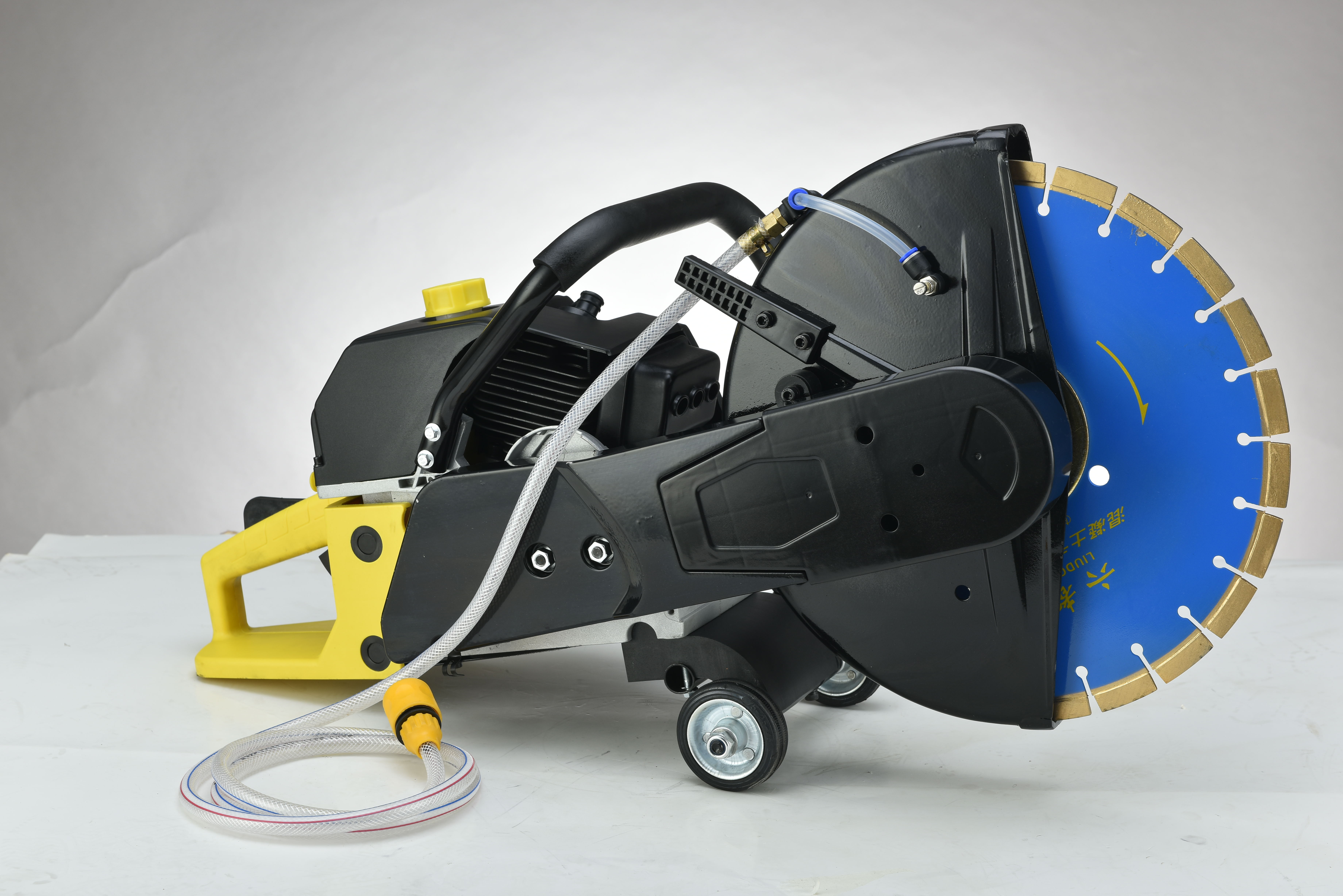 gasoline cutting machine using for concrete cut