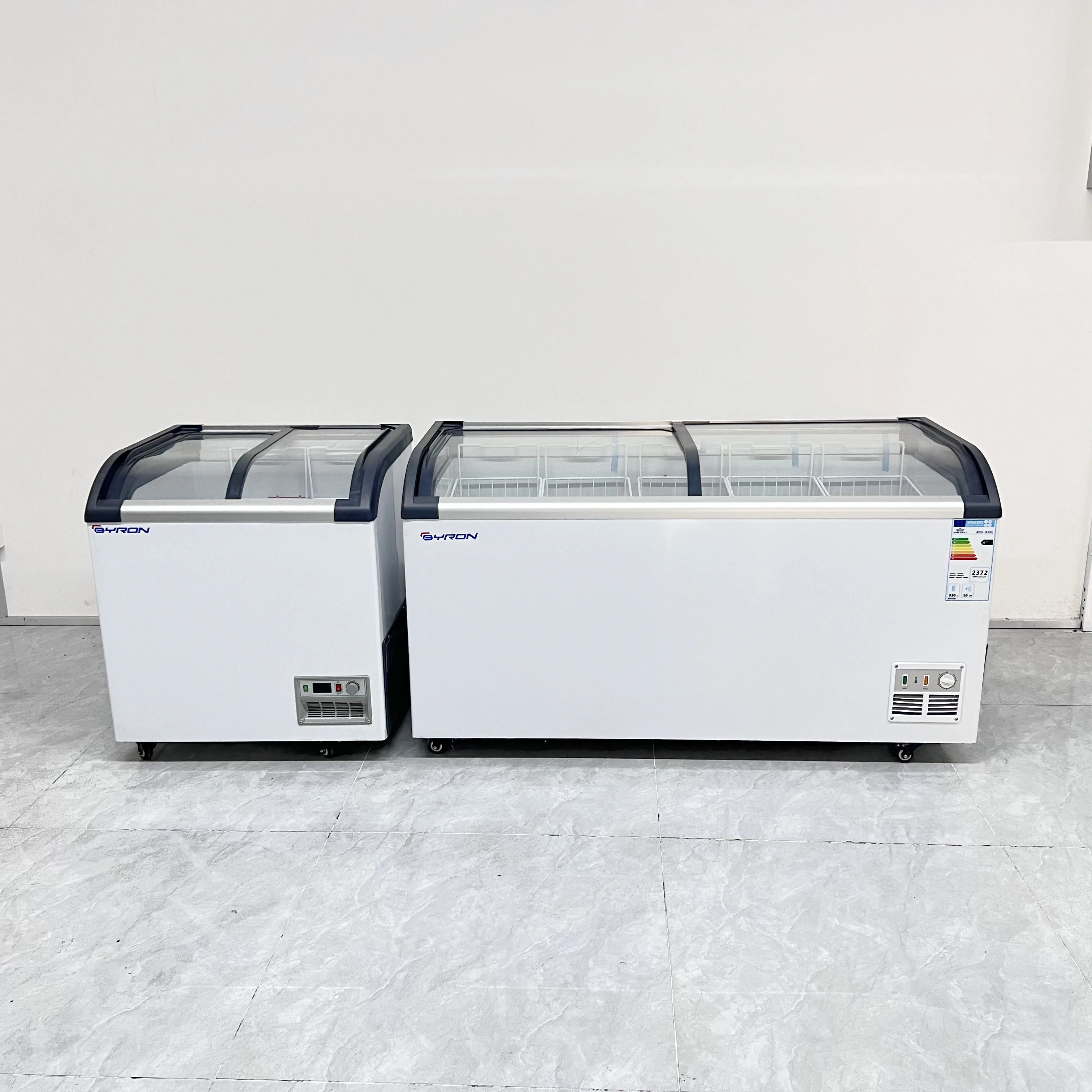 Professional Manufacture Nice Price Supermarket Commercial Glass Door Ice Cream Freezer Showcase