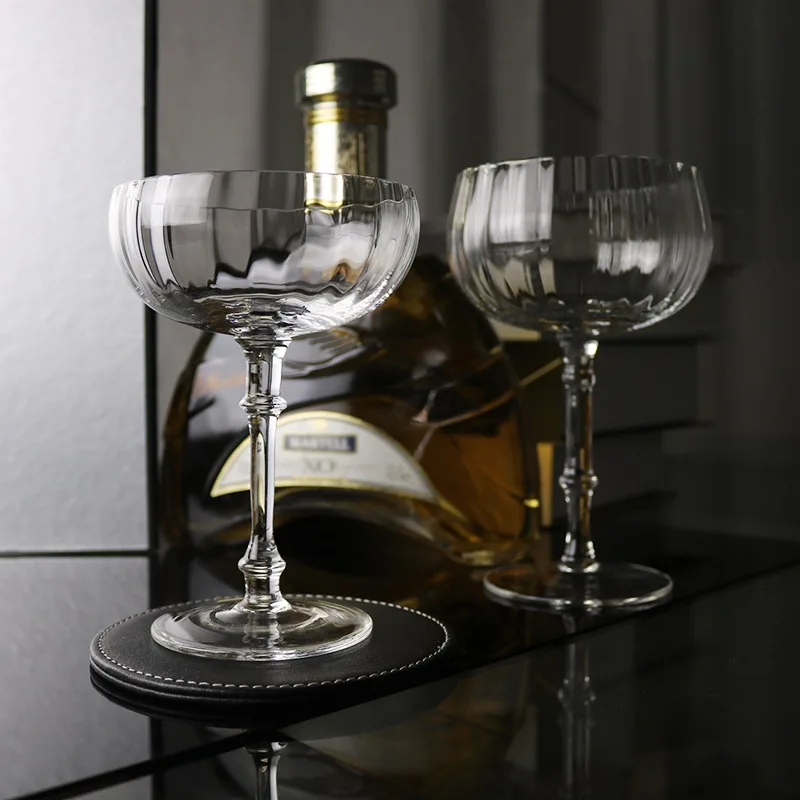 Factory Price fashion vertical stripes  ribbed cocktail martini glass dessert cup wine glasses crystal shallow champagne glass