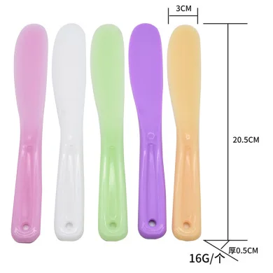 Factory direct sale beauty large mask stick color plastic with silicone facial mask brush DIY tool Cosmetic Face Facial Spoon