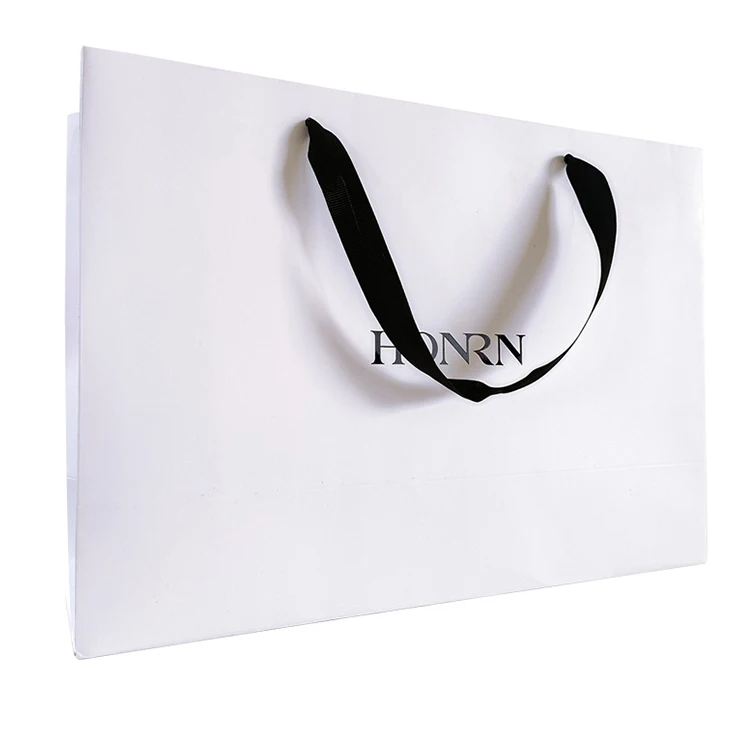 Competitive Price Personalized Custom Luxury Gold Chain Handle Gift Paper Bags For Shopping