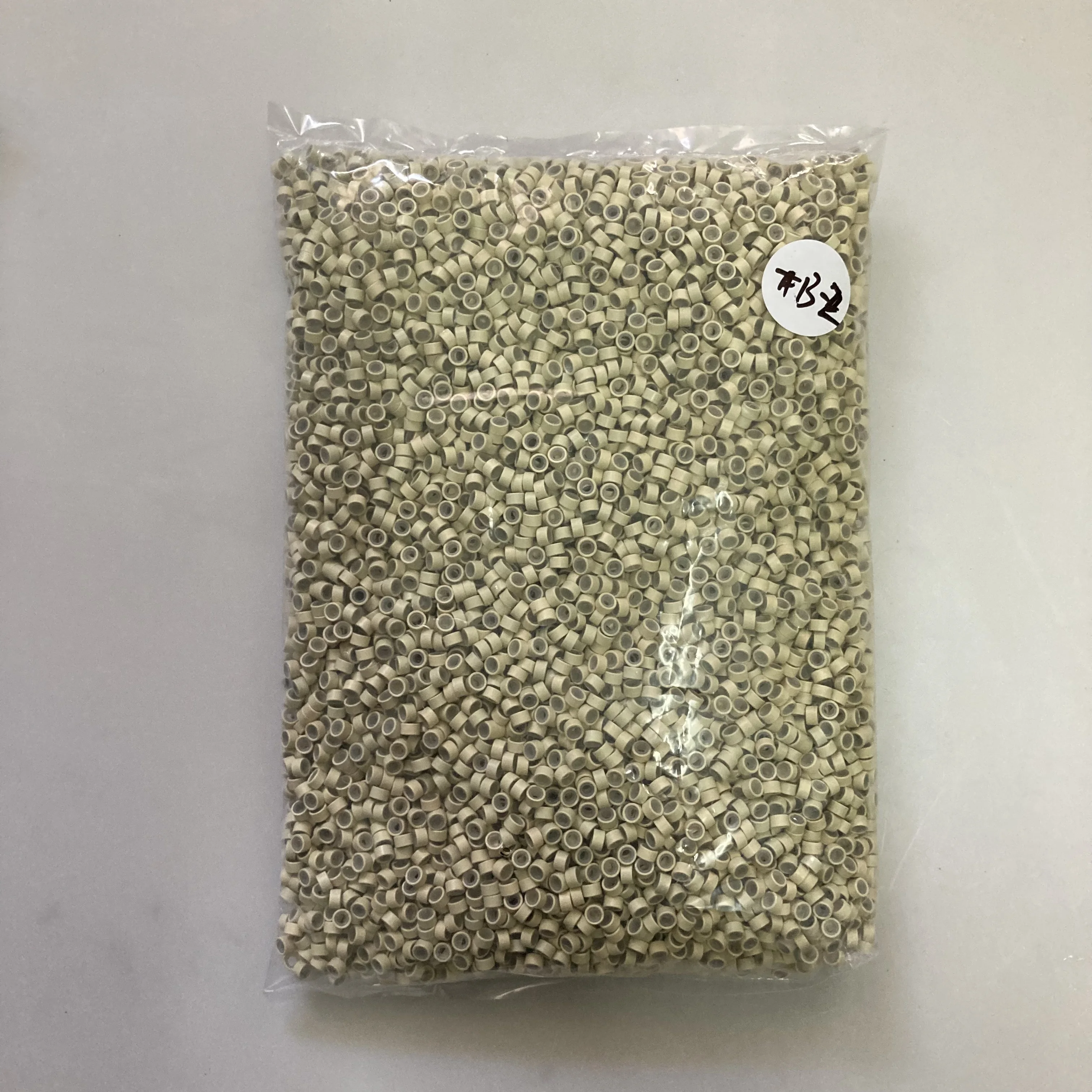 5mm metal hair extension silicone rings 10000pcs per bag  hair extension beads with silicone lined hair extension beads
