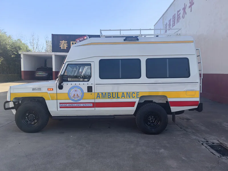 BAIC WARRIOR 4WD Medical Ambulance transport type with Diesel Euro 4 engine Right hand drive ambulance
