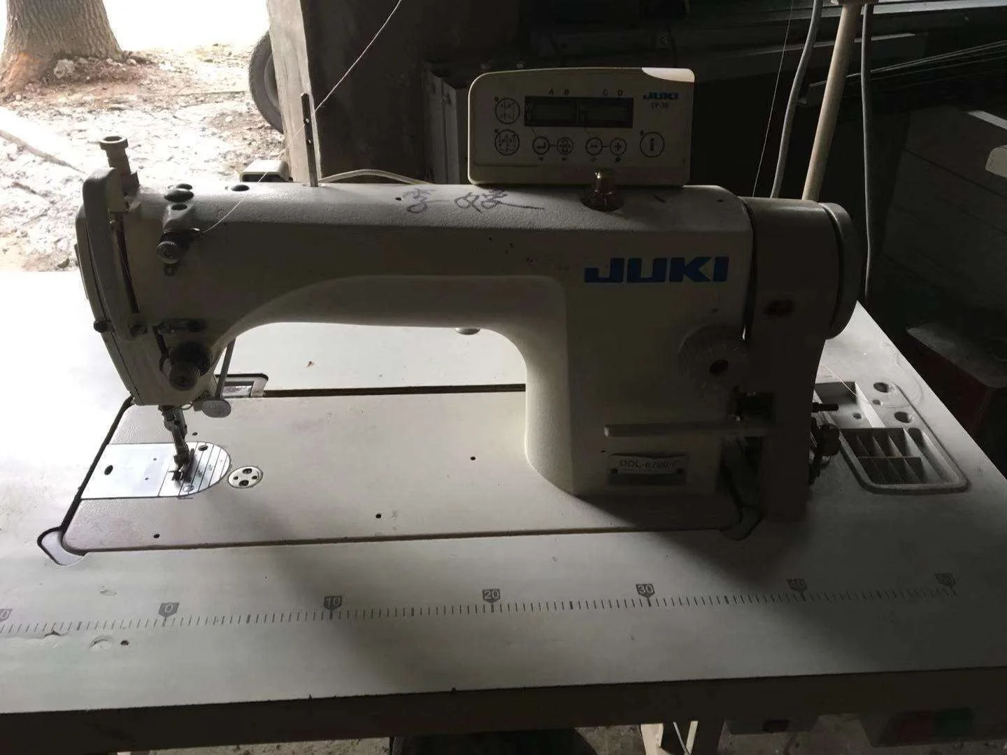Б/у jukis DDL-8700A-7 Швейные machine1-needle машины с новым компактным сервомотором