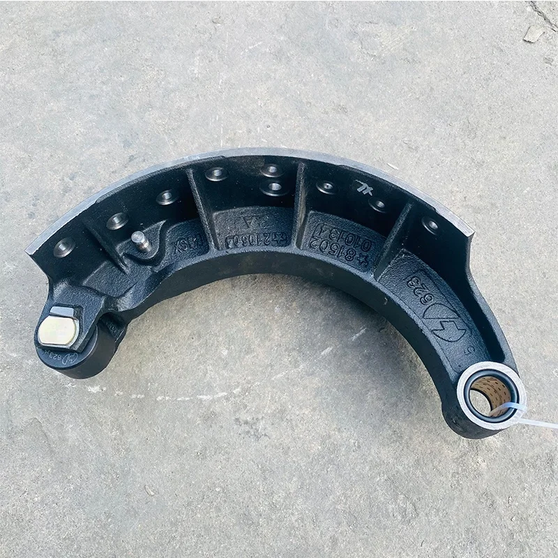 Best Selling DZ90149346077 Automobile Brake Pads Ride On Brake Shoe Lining Assembly Shacman Spare Parts For Sale