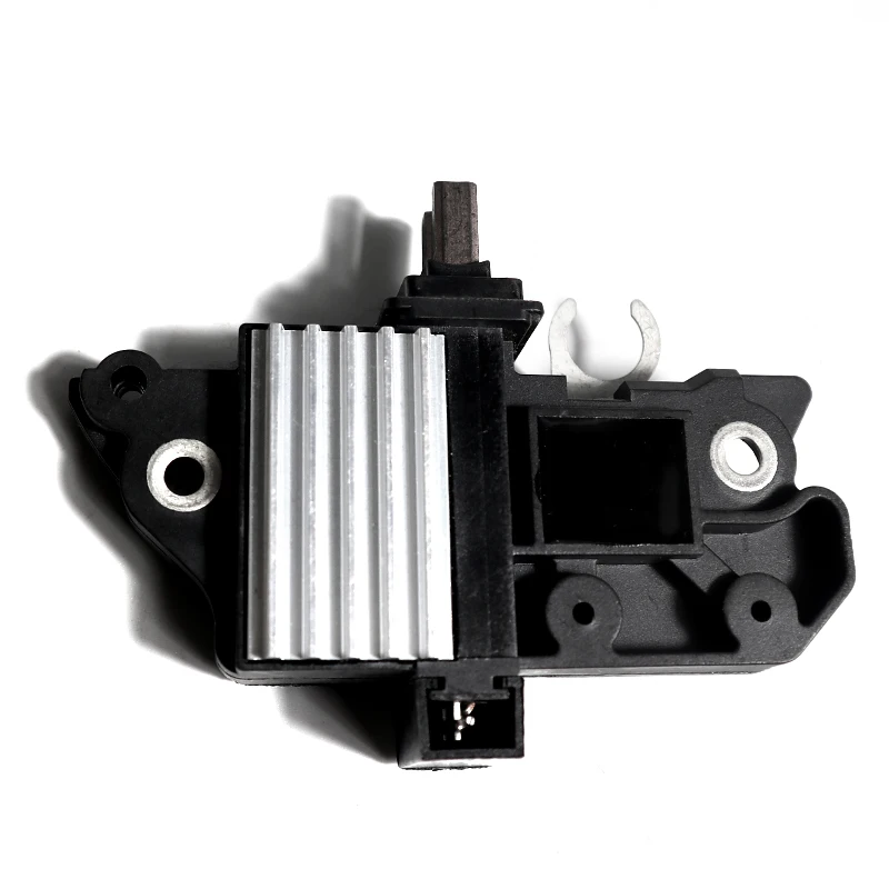 Bus alternator regulator for Golden Dragon Bus