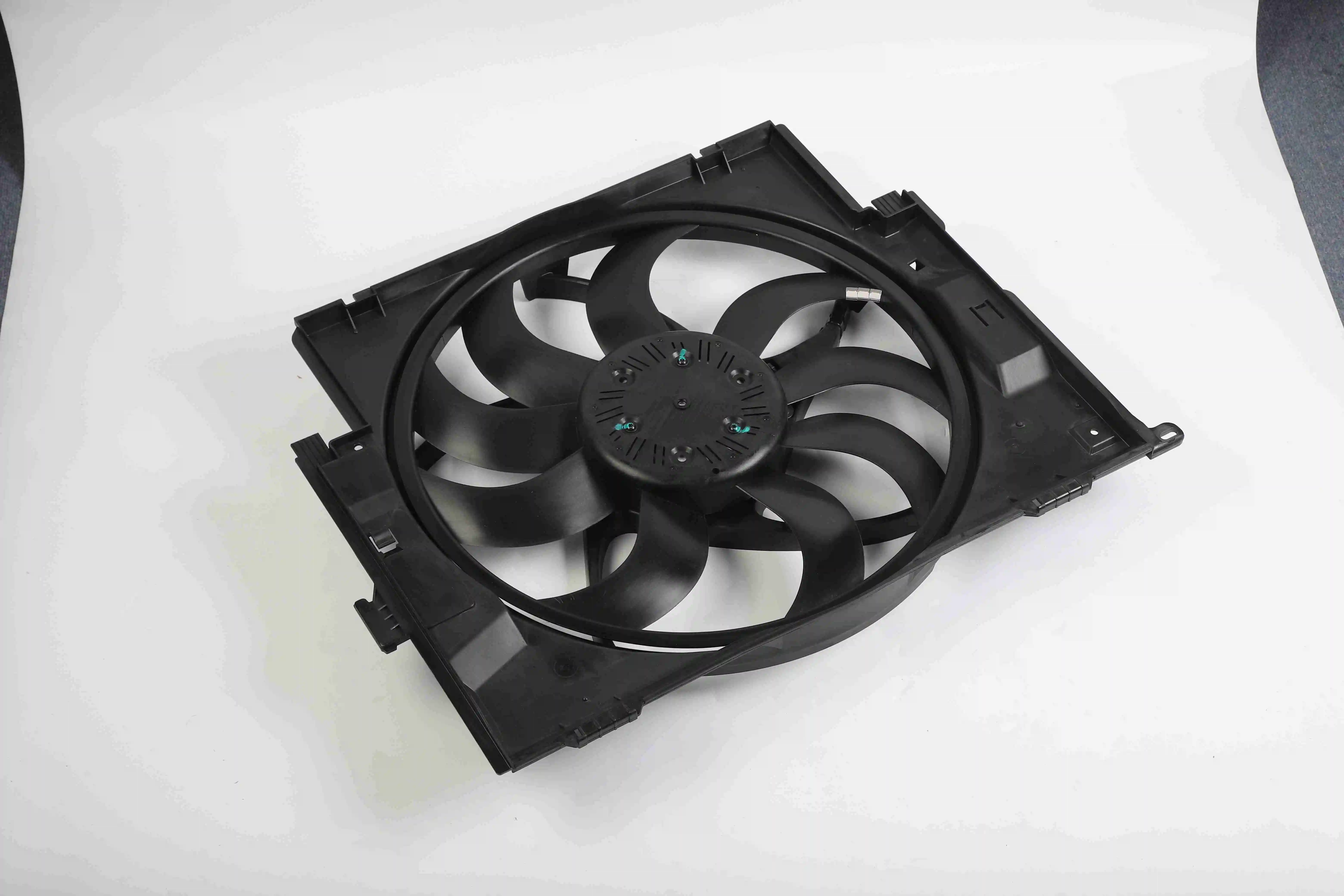 
High quality Electric Radiator Fan 17 42 8 641 964 17428641964 17427600559 17427640511 17428621192 Auto Engine Coolant Fan 