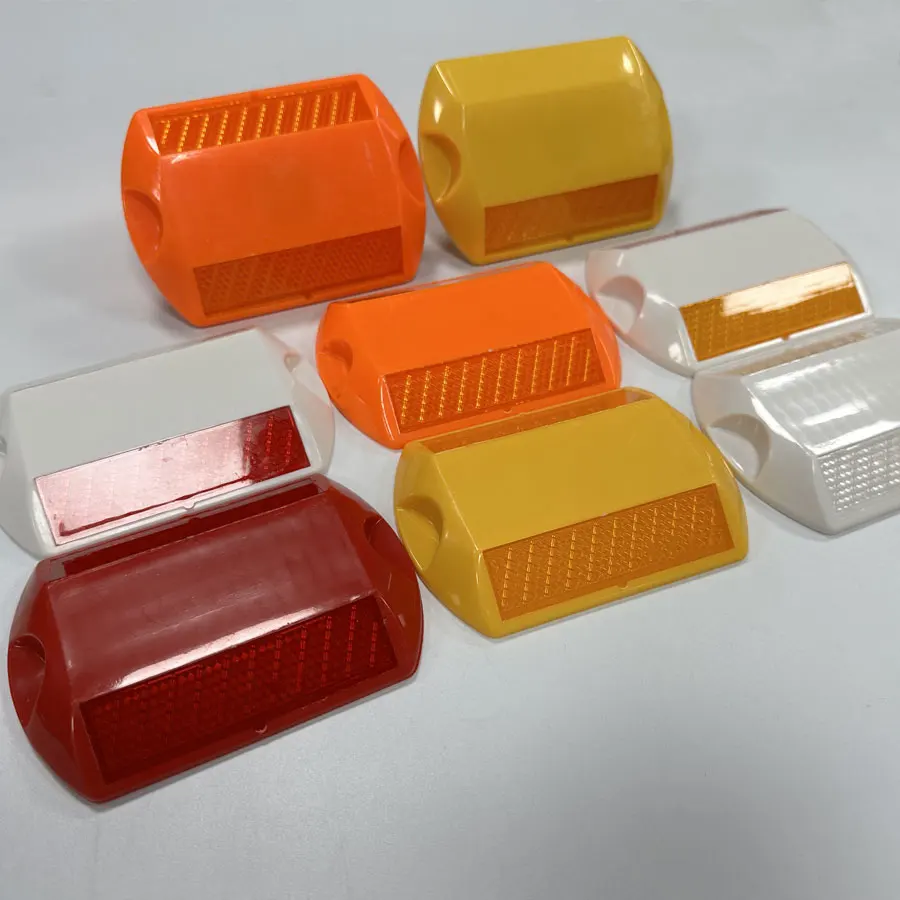 Road safety warning sign 3m plastic traffic marker prices of reflective road stud reflector