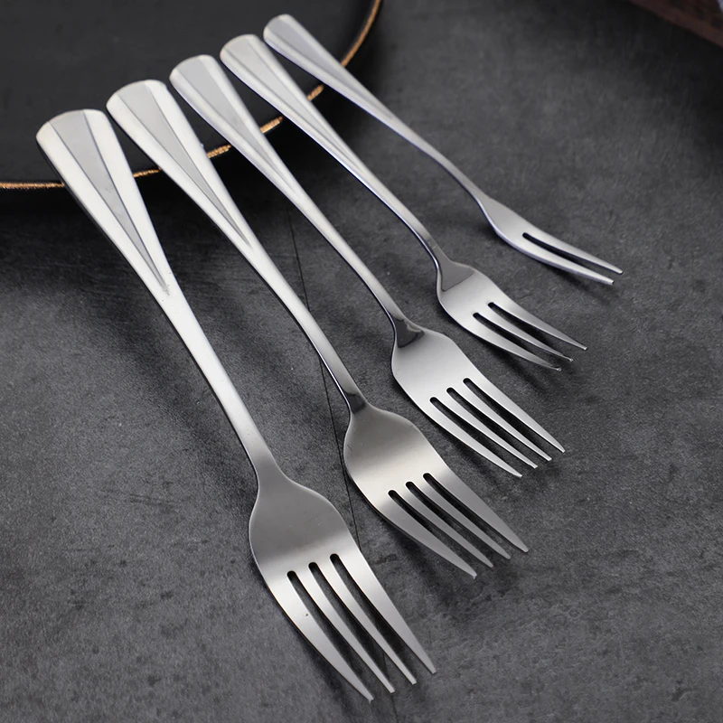 Low price spoons forks and knives set flatware silver modern stainless steel christmas cutlery set