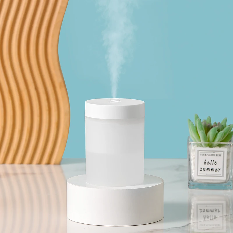Small Capacity Silent Air Freshener Humidifier Nano Atomization Essential Oil Diffuser Aromatherapy Bedrooms Household Essential
