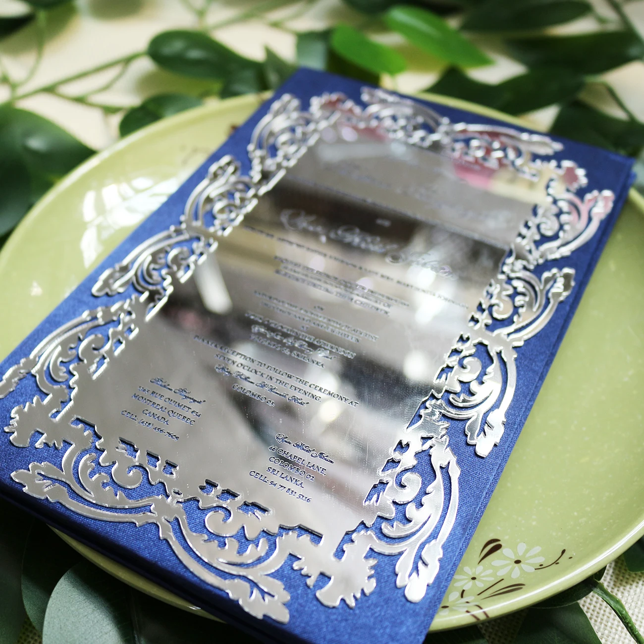 Latest Design Silk hardcover Folder Laser Cut Silver Acrylic Mirror Wedding Invitation Card and Navy fabric hardcover invitation