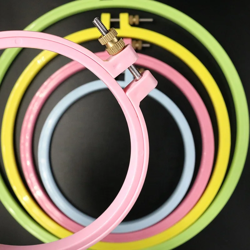 Hot Sale Plastic Colorful Durable Handhold Cross Stitch Kit Frame Embroidery Hoop