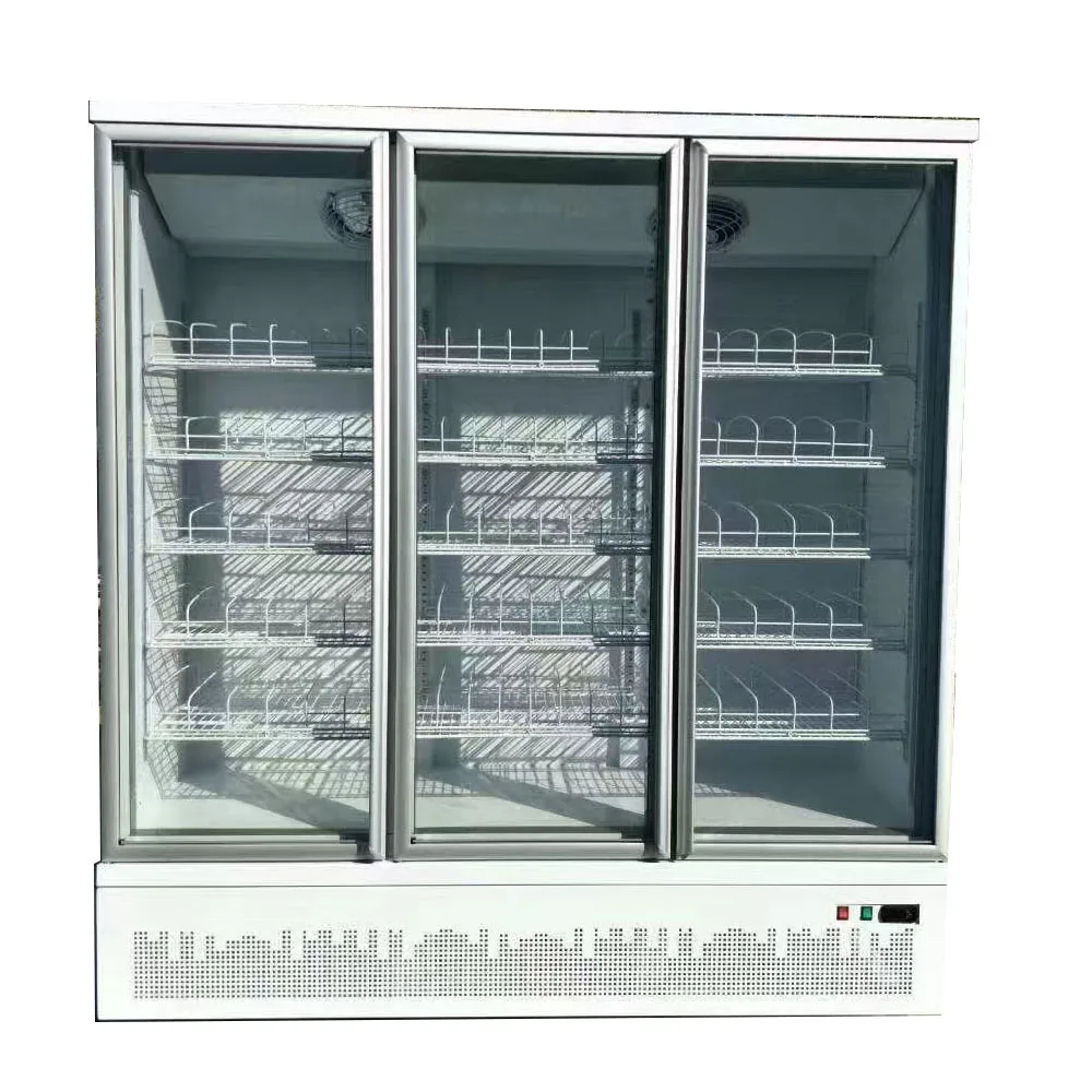 Холодильное оборудование охладитель комнаты сэндвич панели и ходить в охладитель стеклянные двери с полками для напитков и замороженных продуктов