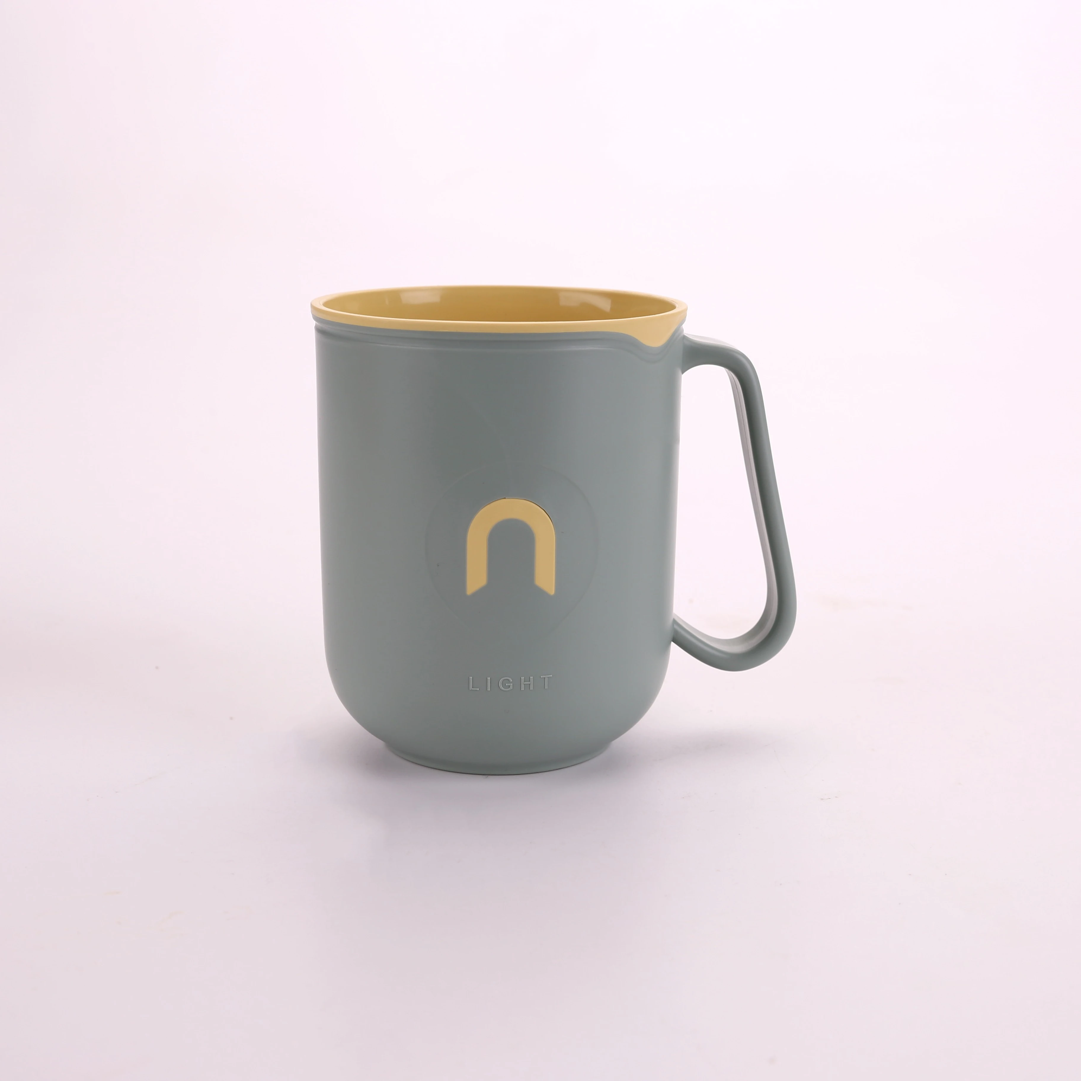 European and american fashion Factory Special Design U Shaped Cup Durable Plastic Toothbrush Gargle Cup