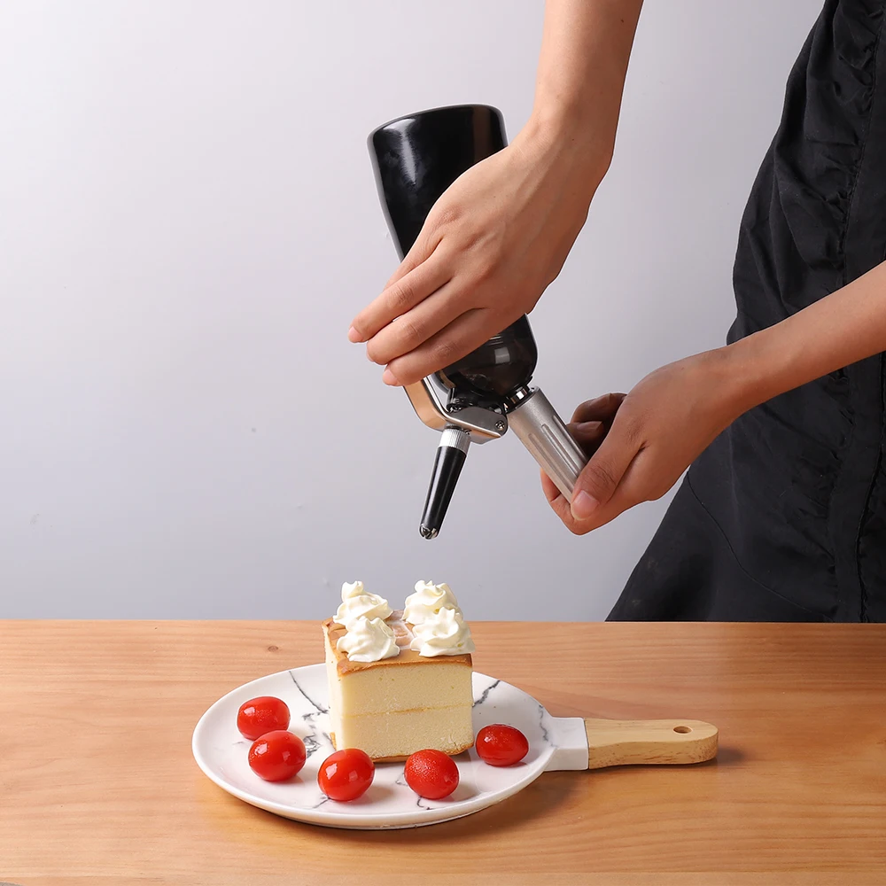 Whipped Cream Dispenser Stainless Steel Cream Whipper with 3 Decoration Tip Professional Whip Cream Maker