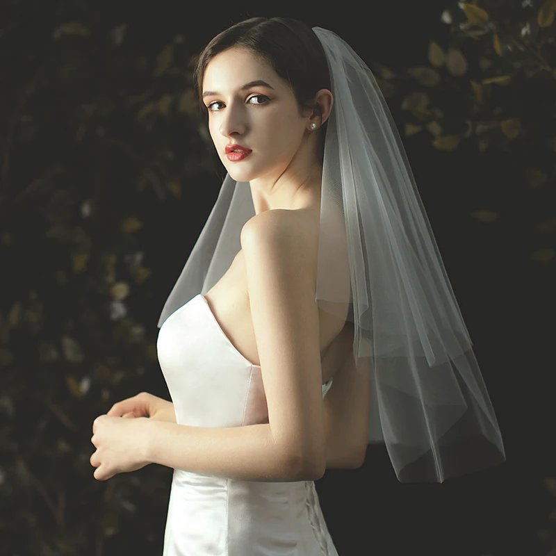 V000W1-39 two layer fingertip length veil with a scalloped edge  wedding veil bridal veil