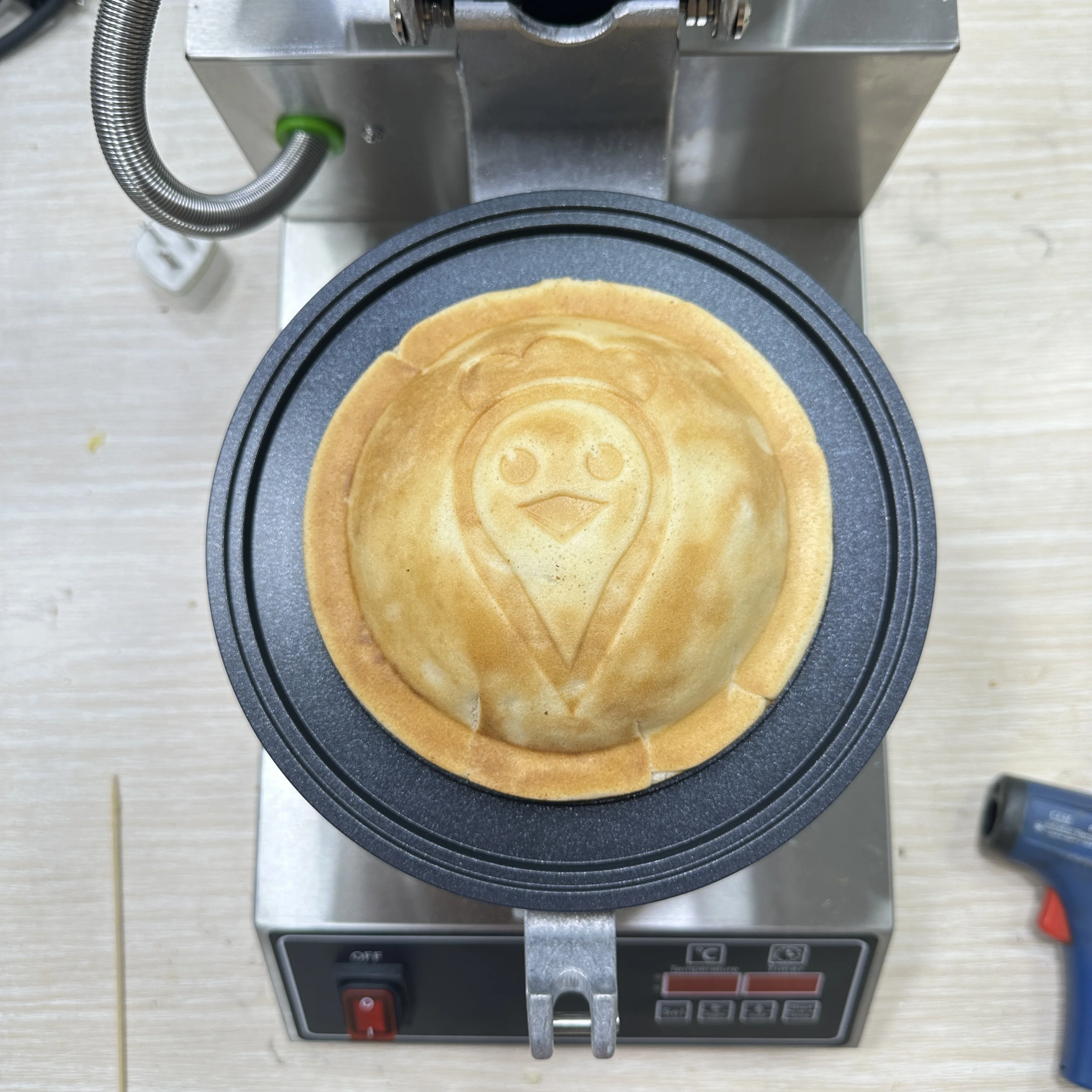 ufo burger maker machines for small business with personalized stamp customized super big mold logo pattern burger machine