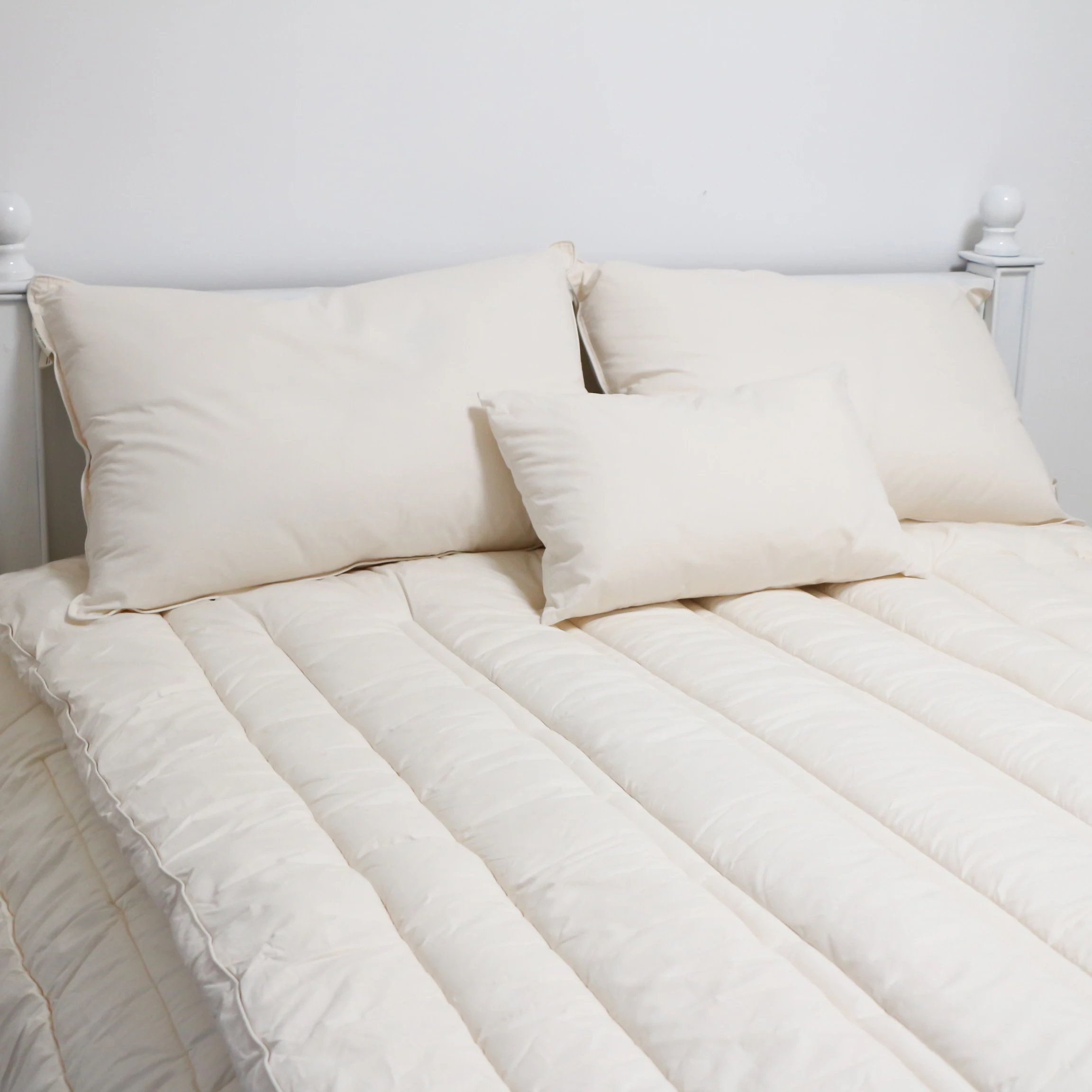 30% off a Combination Bedding Set Quilt Pillow and Mattress Topper