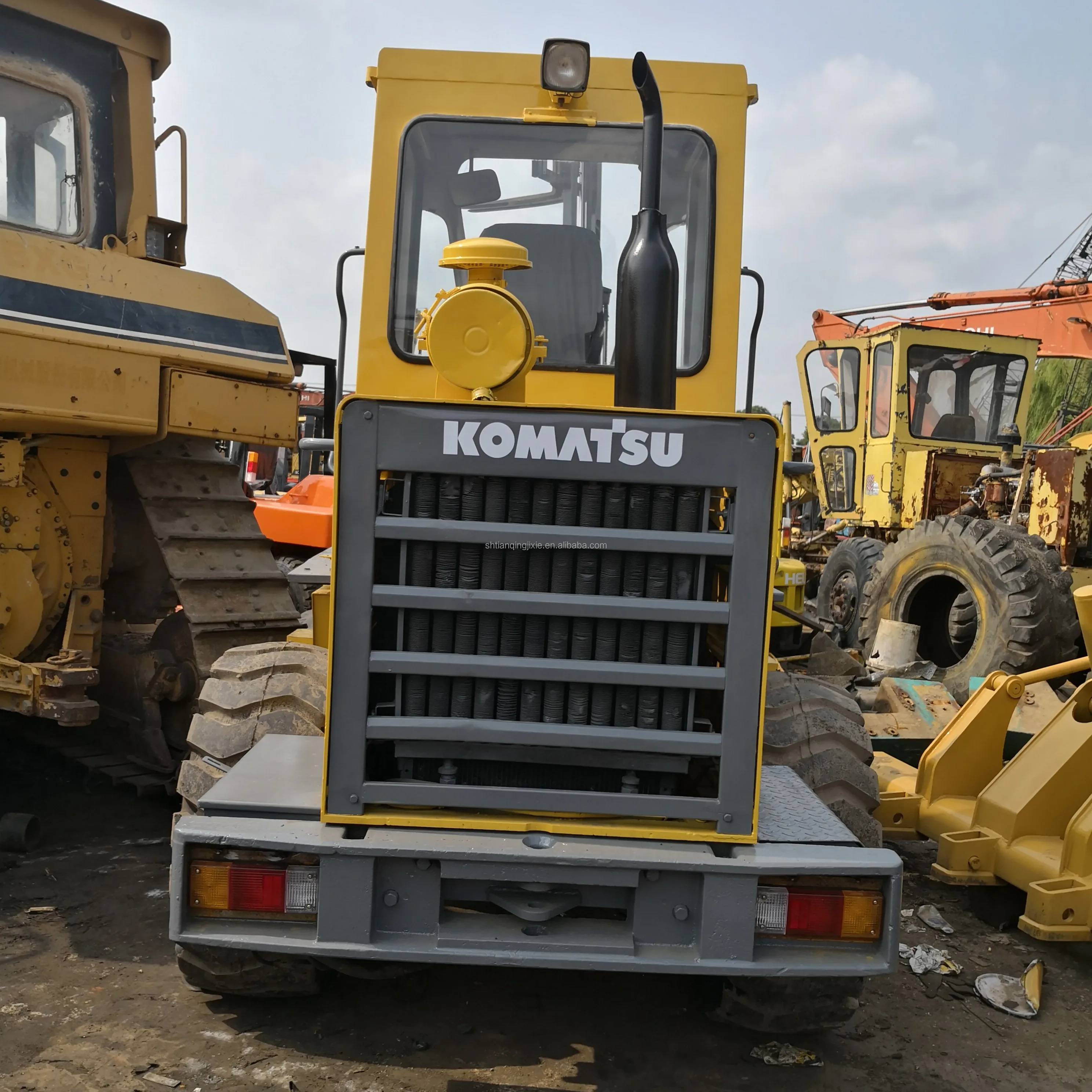 HOT SALE used mini wheel loaders 2t Komatsu WA100-1 made in Japan Shovel Truck front bucket low consumption cheap South Africa