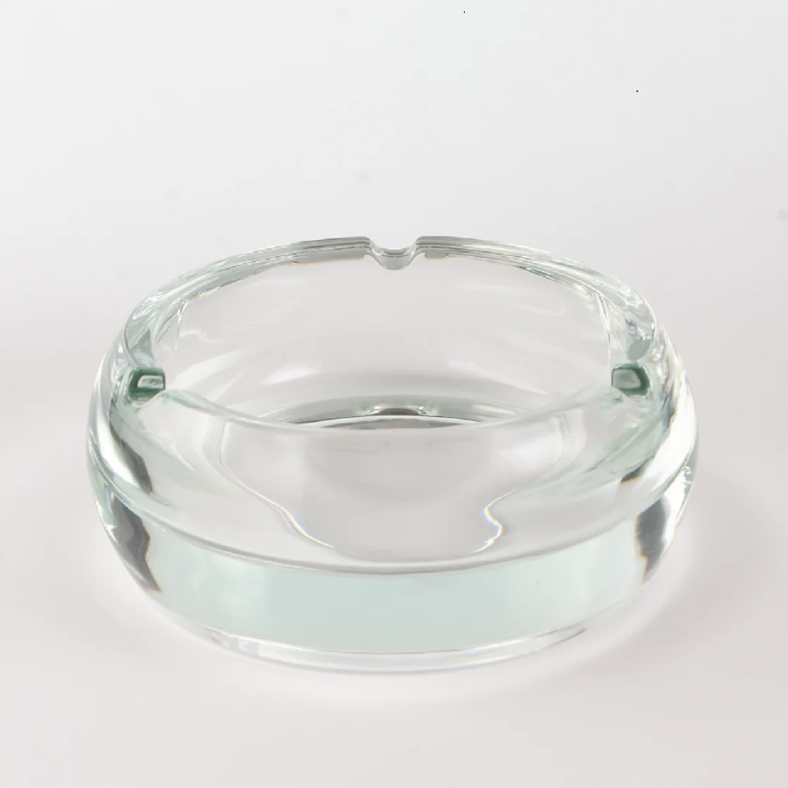 Factory Supply Stock Round Ashtray With Custom Logo Custom Large Size Cigar Accessories Tobacco Smoking Glass Ashtray